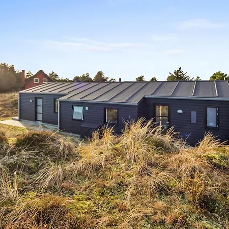 Jirina - 750m From The Sea By Interhome