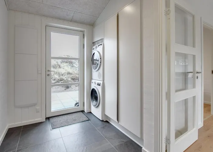 Prázdninový dům Jirina - 750m From The Sea By Interhome *